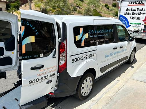 White 2022 Ford Transit-150 Base