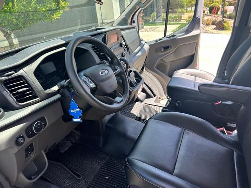 White 2022 Ford Transit-150 Base