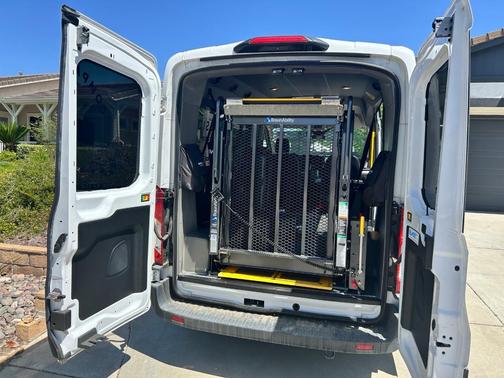 White 2022 Ford Transit-150 Base