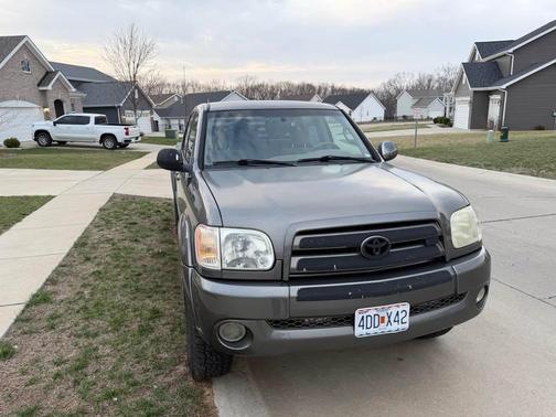 Gray 2006 Toyota Tundra SR5 Double Cab