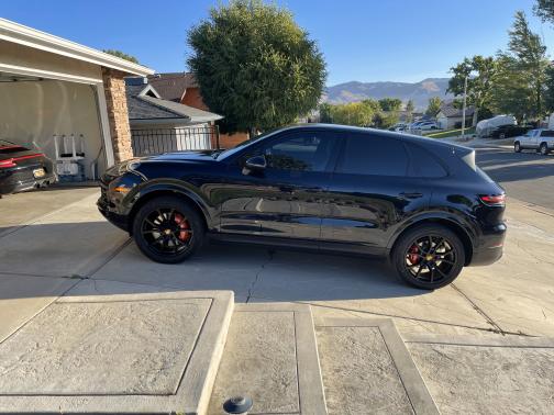 Blue 2019 Porsche Cayenne Cayenne S