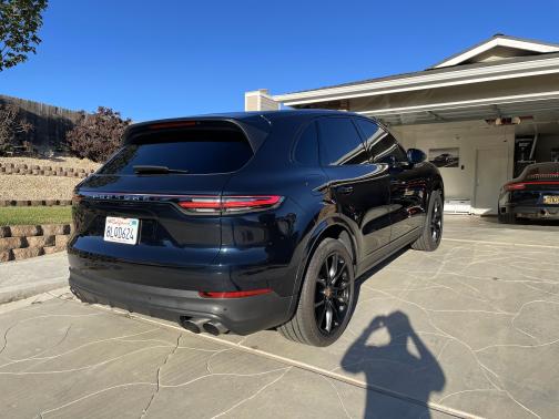 Blue 2019 Porsche Cayenne Cayenne S