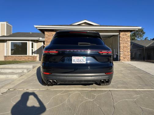 Blue 2019 Porsche Cayenne Cayenne S