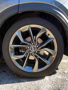 Gray 2019 INFINITI QX50 ESSENTIAL