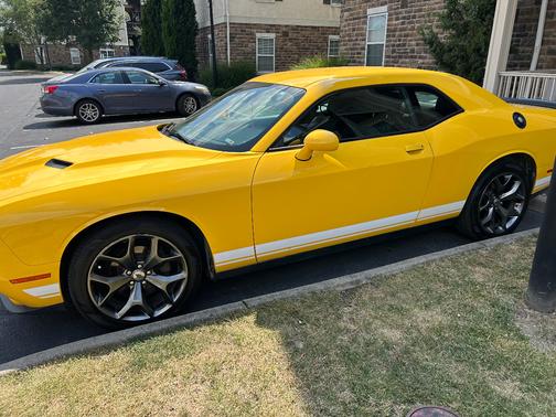 2017 Dodge Challenger SXT
