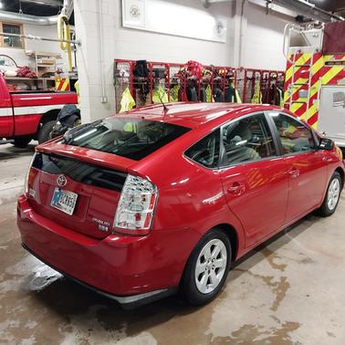 Red 2008 Toyota Prius Touring