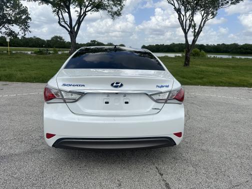 2015 Hyundai SONATA Hybrid Limited