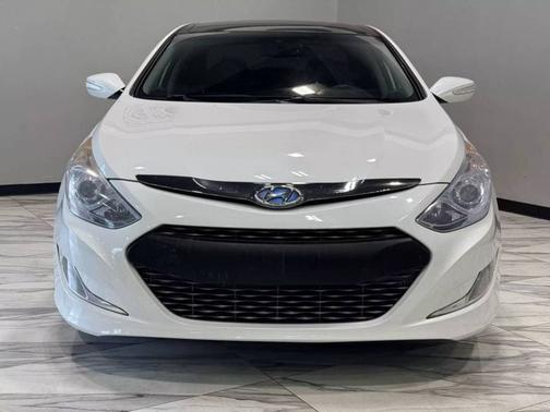 2015 Hyundai SONATA Hybrid Limited