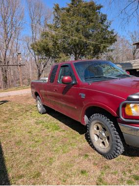 2002 Ford F-150 XLT SuperCab
