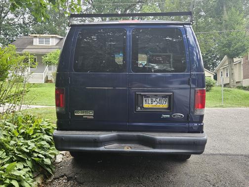 2011 Ford E350 Super Duty Work Van