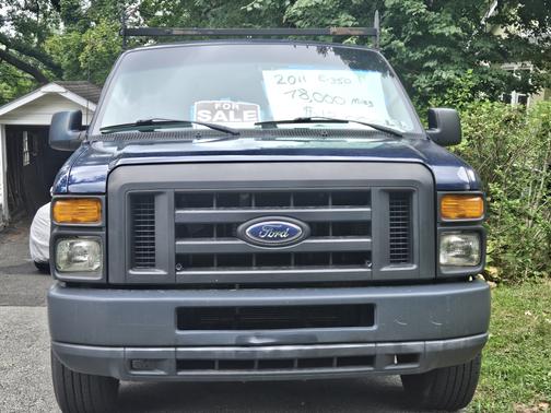 2011 Ford E350 Super Duty Work Van