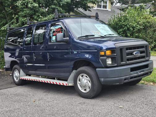2011 Ford E350 Super Duty Work Van