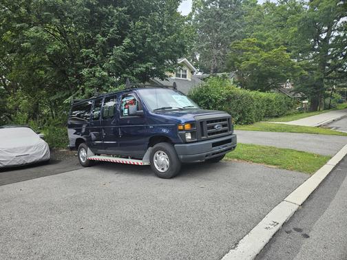 2011 Ford E350 Super Duty Work Van
