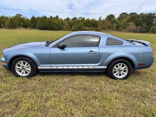 Blue 2006 Ford Mustang Base
