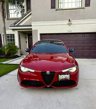 2022 Alfa Romeo Giulia Veloce