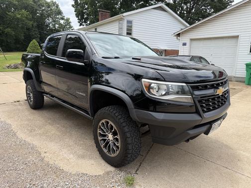 Black 2018 Chevrolet Colorado ZR2