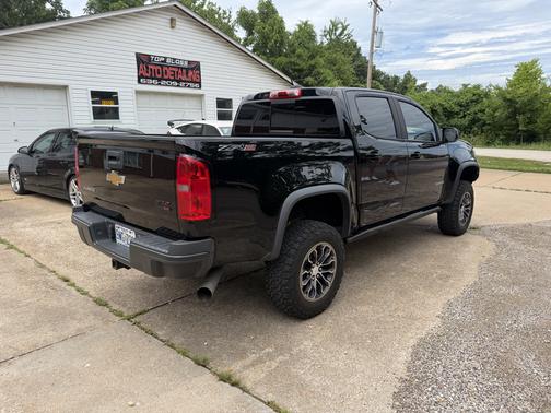 Black 2018 Chevrolet Colorado ZR2
