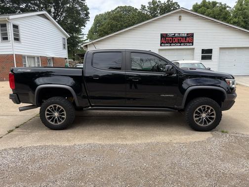 Black 2018 Chevrolet Colorado ZR2