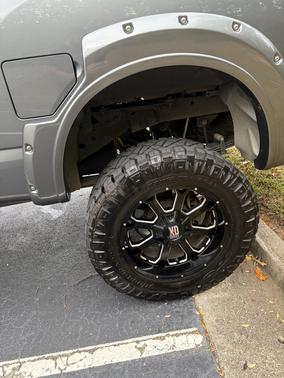 2018 Nissan Titan XD SV