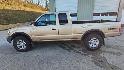 2000 Toyota Tacoma Xtracab