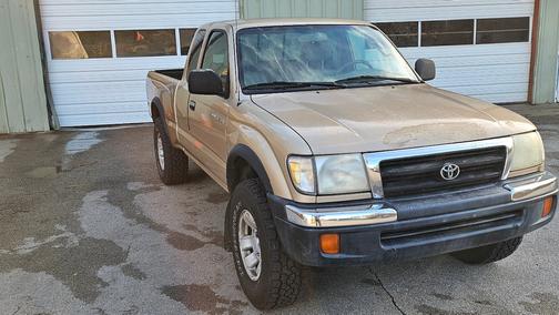 2000 Toyota Tacoma Xtracab