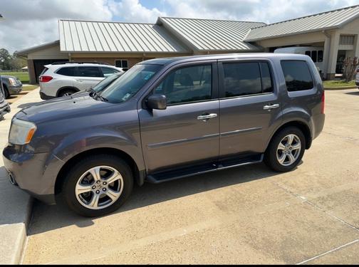 Gray 2015 Honda Pilot EX-L