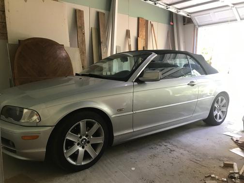 2002 BMW 325 Cic