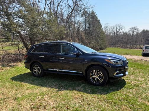 2019 INFINITI QX60 LUXE