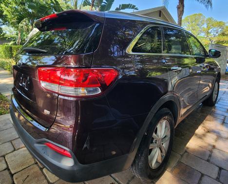 2016 Kia Sorento LX