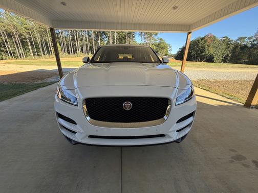 White 2020 Jaguar F-PACE 25t Premium