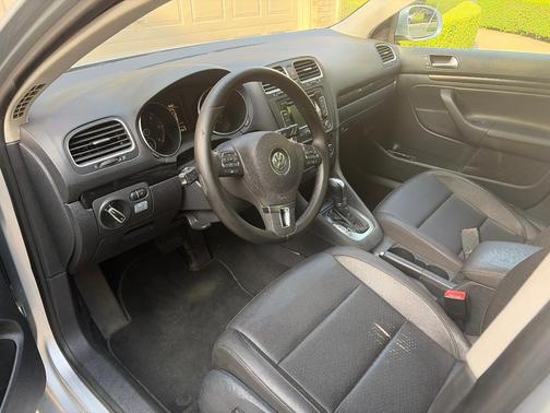 Silver 2013 Volkswagen Jetta SportWagen TDI