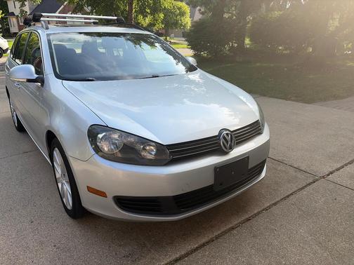 Silver 2013 Volkswagen Jetta SportWagen TDI