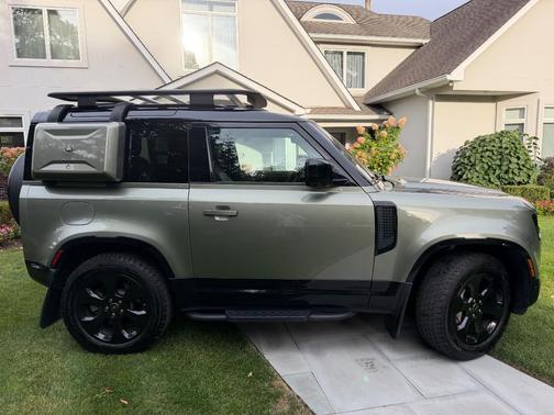 Green 2022 Land Rover Defender X-Dynamic S