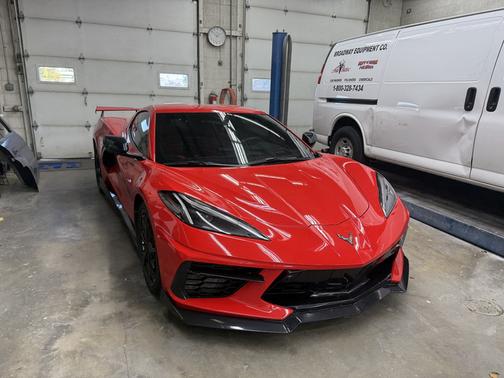 Red 2020 Chevrolet Corvette Stingray w/2LT