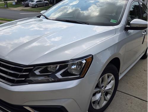 Silver 2017 Volkswagen Passat 1.8T S