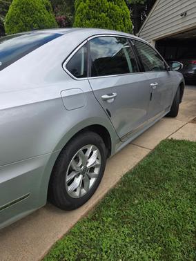 Silver 2017 Volkswagen Passat 1.8T S