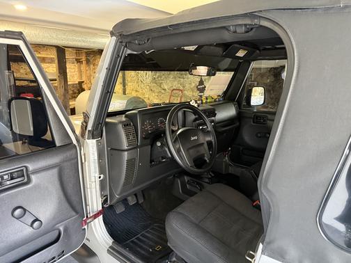 2004 Jeep Wrangler X