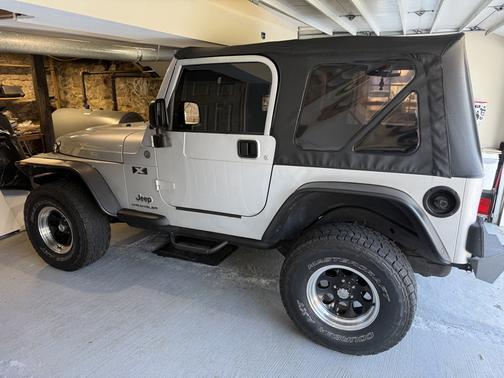 2004 Jeep Wrangler X