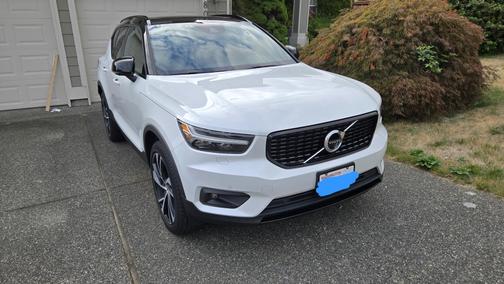 2020 Volvo XC40 T5 R-Design