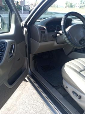 Photo 5 of 12 of 2000 Jeep Grand Cherokee Limited 4WD