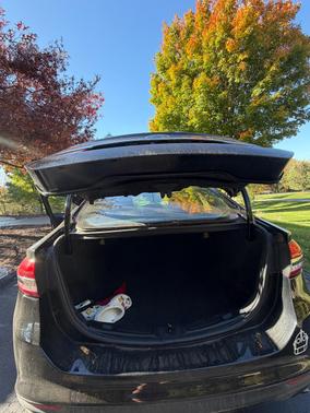 Black 2017 Ford Fusion SE