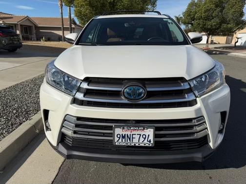 2019 Toyota Highlander Hybrid Limited Platinum