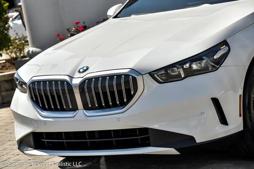 2024 BMW 530 i xDrive