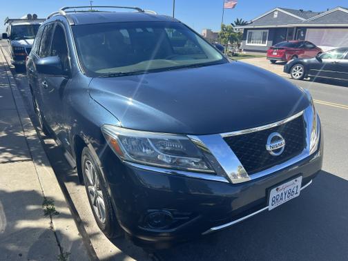 Photo 1 of 11 of 2014 Nissan Pathfinder Hybrid SV
