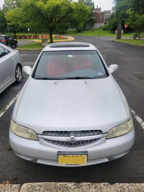 2001 Nissan Altima GLE