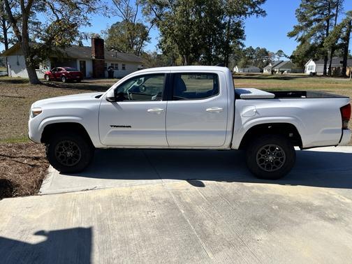 2018 Toyota Tacoma SR