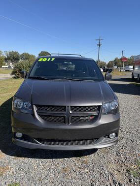 Gray 2017 Dodge Grand Caravan GT