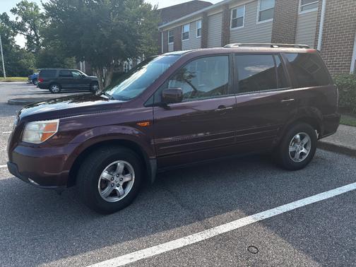 Red 2008 Honda Pilot EX-L