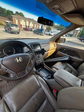 Red 2008 Honda Pilot EX-L