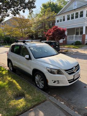 2011 Volkswagen Tiguan SEL